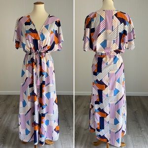 Pretty Geometric Short Sleeve Maxi Dress White